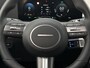 Hyundai Kona 1.6 GDI HEV Premium / Demo Deal / MY 26 / Zwart Leder / Stoelverkoeling / Stoelverwarming Voor + Achter / Stuurverwarming / 360 Camera / BOSE Audio /