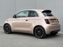 Fiat 500e La Prima 42 kWh / SOH 94% / Apple Carplay/Android Auto / Achteruitrijcamera / Adaptieve Cruise Control / Lichtmetalen Velgen 17" / Navigatie / 3-fase / Snelladen /