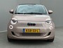 Fiat 500e La Prima 42 kWh / SOH 94% / Apple Carplay/Android Auto / Achteruitrijcamera / Adaptieve Cruise Control / Lichtmetalen Velgen 17" / Navigatie / 3-fase / Snelladen /