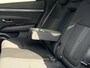 Hyundai Tucson 1.6 T-GDI HEV Comfort / 1e Eigenaar / NL Auto / Trekhaak 1650 KG / All Seasonbanden / Adaptive Cruise Control / Climate Control / Stoelverwarming / Achteruitrijcamera / Fabrieksgarantie t/m 01-2028 /