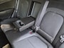 Hyundai Kona Electric EV Comfort 39 kWh / SOH 100% / 3 fase Laden/ 8 jaar Batterijgarantie/  Fabrieksgarantie tot 02-2027 / Dealer onderhouden / Batterijgarantie tot 02-2030 / WLTP 305 km stad 435 km / CSS snelladen / Warmtepomp / Stuur- & Stoelverwarming / Achteruitrijcamera / Apple Carplay Android Auto /