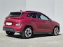 Hyundai Kona Electric EV Comfort 39 kWh / SOH 100% / 3 fase Laden/ 8 jaar Batterijgarantie/  Fabrieksgarantie tot 02-2027 / Dealer onderhouden / Batterijgarantie tot 02-2030 / WLTP 305 km stad 435 km / CSS snelladen / Warmtepomp / Stuur- & Stoelverwarming / Achteruitrijcamera / Apple Carplay Android Auto /
