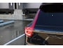 Volvo XC40 B4 Automaat Plus Black Edition | Demo Deal | Verwarmbare voorstoelen | Verwarmbaar stuurwiel | Premium audio by Harman Kardon | Verwarmbaar voorruit | Panoramadak | Rondom zichtcamera | 20 inch Lichtmetalen velgen | Alarmklasse 3