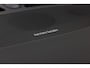 Volvo XC40 B4 Automaat Plus Black Edition | Demo Deal | Verwarmbare voorstoelen | Verwarmbaar stuurwiel | Premium audio by Harman Kardon | Verwarmbaar voorruit | Panoramadak | Rondom zichtcamera | 20 inch Lichtmetalen velgen | Alarmklasse 3