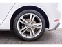 Volkswagen Golf 1.4 TSI Highline Business R-Line | Uitklap Trekhaak | CarPlay | Stoelverwarming | Adap. Cruise |