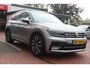 Volkswagen Tiguan 1.4 TSI 4Motion *R-Line* | Trekhaak | Carplay | Adaptive Cruise & Climate Control | Camera | Stoelverwarming | PDC | Navigatie | Privacy | Bluetooth |