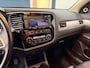 Mitsubishi Outlander 2.0 PHEV Instyle+ / WINTERSET / SCHUIFKANTELDAK / NETTE AUTO
