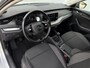 Skoda Octavia 1.5 e-TSI Sport Business / All-season banden / Trekhaak 1300 kg geremd / Apple Carplay/Android Auto / Navigatie via carplay / Cruise control / Volledig Dealer onderhouden / | All-season banden | Apple Carplay/Android Auto | Cruise control