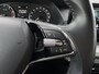Skoda Octavia 1.5 e-TSI Sport Business / All-season banden / Trekhaak 1300 kg geremd / Apple Carplay/Android Auto / Navigatie via carplay / Cruise control / Volledig Dealer onderhouden / | All-season banden | Apple Carplay/Android Auto | Cruise control