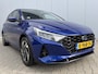 Hyundai i20 1.0 T-GDI Premium / Keyless entry / Climate control / Navigatie / Verwarmde stoelen + stuurwiel / Apple carplay/Android Auto / Trekhaak geremd 1.110 kg / | Achteruitrijcamera | Apple Carplay/Android Auto | Dodehoek detectie