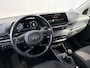 Hyundai i20 1.0 T-GDI Premium / Keyless entry / Climate control / Navigatie / Verwarmde stoelen + stuurwiel / Apple carplay/Android Auto / Trekhaak geremd 1.110 kg / | Achteruitrijcamera | Apple Carplay/Android Auto | Dodehoek detectie