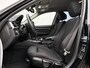 BMW 3-Serie Touring 330i xDrive High Executive / 252PK / AWD / Navigatie / Parkeersensoren Voor & Achter / Elektrische achterklep / Stoelverwarming voor / LMV / Historie aanwezig / 1ste Eigenaar 5 jaar in NL / 1800KG Trekgewicht / BMW Led lampen /