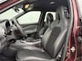Nissan Juke 1.0 DIG-T N-Design / Leder-stof bekleding / Airco / Stoelverwarming / Cruise control / Apple Carplay/Android Auto / Navigatie /