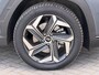 Hyundai Tucson 1.6 T-GDI PHEV Comfort Smart 4WD / Dealer Onderhouden / Fabrieksgarantie tot 9-2028 / Navigatie / Adaptieve Cruise / Stoel & Stuurwiel Verwarming / Keyless /