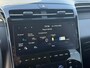 Hyundai Tucson 1.6 T-GDI PHEV Comfort Smart 4WD / Dealer Onderhouden / Fabrieksgarantie tot 9-2028 / Navigatie / Adaptieve Cruise / Stoel & Stuurwiel Verwarming / Keyless /