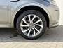 Land Rover Discovery Sport P300e 1.5 R-Dynamic HSE / Dealer Onderhouden / NL auto / Afneembare Trekhaak (1.600KG) / PHEV / AWD / All-Season Banden / Achteruitrijcamera / Adaptieve Cruise Control / MERIDIAN Audio /