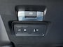 Land Rover Discovery Sport P300e 1.5 R-Dynamic HSE / Dealer Onderhouden / NL auto / Afneembare Trekhaak (1.600KG) / PHEV / AWD / All-Season Banden / Achteruitrijcamera / Adaptieve Cruise Control / MERIDIAN Audio /