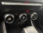 Renault Arkana 1.6 E-Tech Hybrid 145 Intens / Cruise controle / Electronic climate controle / Navigatie / Stof/kunstlederen bekleding /