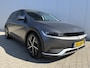 Hyundai Ioniq 5 Connect 77.4 kWh / SOH 100% / Fabrieksgarantie tot 04-2028 / Dealer onderhouden / CCS snelladen / WLTP bereik 507 km bereik stad 710 km / Stuur- Stoel & Achterbank verwarming / Trekgewicht 1600 kg / Achteruitrijcamera / Adaptief cruise control /