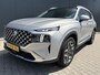 Hyundai Santa Fe 1.6 T-GDI PHEV Premium Sky 7p. SOH 100% / Elektrisch glazen panorama-dak / Automaat / All-season banden / Navigatie / Apple Carplay/Android Auto / Stoel verwarming/verkoeling / Airco separaat achter / Achter stoelverwarming / Cruise Control /