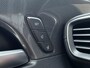 Hyundai Santa Fe 1.6 T-GDI PHEV Premium Sky 7p. SOH 100% / Elektrisch glazen panorama-dak / Automaat / All-season banden / Navigatie / Apple Carplay/Android Auto / Stoel verwarming/verkoeling / Airco separaat achter / Achter stoelverwarming / Cruise Control /
