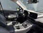 Hyundai Santa Fe 1.6 T-GDI PHEV Premium Sky 7p. SOH 100% / Elektrisch glazen panorama-dak / Automaat / All-season banden / Navigatie / Apple Carplay/Android Auto / Stoel verwarming/verkoeling / Airco separaat achter / Achter stoelverwarming / Cruise Control /