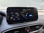 Hyundai Santa Fe 1.6 T-GDI PHEV Premium Sky 7p. SOH 100% / Elektrisch glazen panorama-dak / Automaat / All-season banden / Navigatie / Apple Carplay/Android Auto / Stoel verwarming/verkoeling / Airco separaat achter / Achter stoelverwarming / Cruise Control /