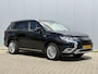 Mitsubishi Outlander 2.4 PHEV Intense+ / Stoel/Stuurverwarming / Climate control / Glazen schuif-/kanteldak / Trekhaak geremd trekgewicht 1500 kg / Navigatie / Bluetooth /
