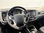 Mitsubishi Outlander 2.4 PHEV Intense+ / Stoel/Stuurverwarming / Climate control / Glazen schuif-/kanteldak / Trekhaak geremd trekgewicht 1500 kg / Navigatie / Bluetooth /