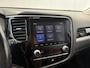 Mitsubishi Outlander 2.4 PHEV Intense+ / Stoel/Stuurverwarming / Climate control / Glazen schuif-/kanteldak / Trekhaak geremd trekgewicht 1500 kg / Navigatie / Bluetooth /