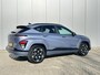 Hyundai Kona Electric Comfort Smart 65.4 kWh / Navigatie / Cruise Control Adaptief / Climate Control / Achterklep Elektrisch / Stoel & Stuurwiel Verwarming Voorzijde /