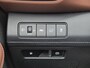 Hyundai Santa Fe 1.6 T-GDI PHEV Premium Sky / SOH 100% / Dealer onderhouden / Glazen schuif- en kanteldak / Head Up Display / Trekgewicht 1350 kg / Elektrische achterklep / Stuur- Stoel & Achterbank verwarming / Rondomzicht camera / Stoelventilatie /