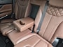 Hyundai Santa Fe 1.6 T-GDI PHEV Premium Sky / SOH 100% / Dealer onderhouden / Glazen schuif- en kanteldak / Head Up Display / Trekgewicht 1350 kg / Elektrische achterklep / Stuur- Stoel & Achterbank verwarming / Rondomzicht camera / Stoelventilatie /