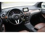 Mercedes-Benz B-klasse 200 Ambition | Dealer onderhouden | Trekhaak | Automaat | Stoelverwarming | Airco | Cruise | PDC | NAP |