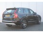 Volvo XC90 T8 AWD Inscription | Adaptieve Cruise Control met Pilot Assist | Parkeerverwarming met timer | Verwarmbare voorstoelen, stuurwiel & zittingen achter | Nappa lederen bekleding met ventilatie | Massagefunctie in de voorstoelen | Elektrisch bedienbare voorstoelen met geheugen | Bowers & Wilkins Premium Audio | Elektrisch bedienbaar glazen panoramisch schuif-/kanteldak | Trekhaak met semi elektrisch inklapbare kogel | Luchtvering met FOUR-C settings | 21 inch Lichtmetalen velgen | 360 graden rondomzicht camera