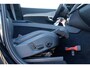 Volvo XC90 T8 AWD Inscription | Adaptieve Cruise Control met Pilot Assist | Parkeerverwarming met timer | Verwarmbare voorstoelen, stuurwiel & zittingen achter | Nappa lederen bekleding met ventilatie | Massagefunctie in de voorstoelen | Elektrisch bedienbare voorstoelen met geheugen | Bowers & Wilkins Premium Audio | Elektrisch bedienbaar glazen panoramisch schuif-/kanteldak | Trekhaak met semi elektrisch inklapbare kogel | Luchtvering met FOUR-C settings | 21 inch Lichtmetalen velgen | 360 graden rondomzicht camera