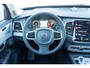 Volvo XC90 T8 AWD Inscription | Adaptieve Cruise Control met Pilot Assist | Parkeerverwarming met timer | Verwarmbare voorstoelen, stuurwiel & zittingen achter | Nappa lederen bekleding met ventilatie | Massagefunctie in de voorstoelen | Elektrisch bedienbare voorstoelen met geheugen | Bowers & Wilkins Premium Audio | Elektrisch bedienbaar glazen panoramisch schuif-/kanteldak | Trekhaak met semi elektrisch inklapbare kogel | Luchtvering met FOUR-C settings | 21 inch Lichtmetalen velgen | 360 graden rondomzicht camera
