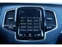 Volvo XC90 T8 AWD Inscription | Adaptieve Cruise Control met Pilot Assist | Parkeerverwarming met timer | Verwarmbare voorstoelen, stuurwiel & zittingen achter | Nappa lederen bekleding met ventilatie | Massagefunctie in de voorstoelen | Elektrisch bedienbare voorstoelen met geheugen | Bowers & Wilkins Premium Audio | Elektrisch bedienbaar glazen panoramisch schuif-/kanteldak | Trekhaak met semi elektrisch inklapbare kogel | Luchtvering met FOUR-C settings | 21 inch Lichtmetalen velgen | 360 graden rondomzicht camera