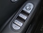 Hyundai Ioniq 5 Connect 77.4 kWh / SOH 100% / Fabrieksgarantie tot 05-2028 / Dealer onderhouden / Trekgewicht 1600 kg / CCS snelladen / Warmtepomp / Stuur- & Stoelverwarming / Achteruitrijcamera / Adaptief cruise control / Keyless Entry/Start / Apple Carplay Android Auto /