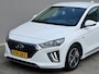 Hyundai Ioniq 1.6 GDi Comfort - Plus / Dealer Onderhouden / Stuur- & Stoelverwarming / Navigatie via Apple Carplay of Android Auto / Achteruitrijcamera / Cruise control / Parkeersensoren achter / Climate control / / Dealer Onderhouden / Stuur- & Stoelverwarming / Navigatie via Apple Carplay of Android Auto / Achteruitrijcamera / Cruise control / Parkeersensoren achter / Climate control /