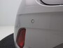 Hyundai i10 1.0 Comfort Smart / Navigatie / Cruise Control / Airco / LED dagrijverlichting / Achteruitrijcamera / Parkeersensoren achter / Fabrieksgarantie t/m 25-01-2030 /