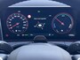 Hyundai Santa Fe 1.6 T-GDI PHEV Premium 4WD / Fabrieksgarantie tot 12-2029 / Dealer onderhouden / Afneembare Trekhaak / HUD / EAER 54 km / Camera 360° / Stoelventilatie / Stuur-, stoel- & achterbankverwarming / 20" LM wielen & All Season banden / | Achterbank verwarmd | Achteruitrij assistent | Afneembare trekhaak 1.010 kg