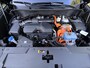 Hyundai Santa Fe 1.6 T-GDI PHEV Premium 4WD / Fabrieksgarantie tot 12-2029 / Dealer onderhouden / Afneembare Trekhaak / HUD / EAER 54 km / Camera 360° / Stoelventilatie / Stuur-, stoel- & achterbankverwarming / 20" LM wielen & All Season banden / | Achterbank verwarmd | Achteruitrij assistent | Afneembare trekhaak 1.010 kg