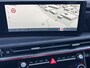 Hyundai Santa Fe 1.6 T-GDI PHEV Premium 4WD / Fabrieksgarantie tot 12-2029 / Dealer onderhouden / Afneembare Trekhaak / HUD / EAER 54 km / Camera 360° / Stoelventilatie / Stuur-, stoel- & achterbankverwarming / 20" LM wielen & All Season banden / | Achterbank verwarmd | Achteruitrij assistent | Afneembare trekhaak 1.010 kg