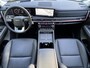 Hyundai Santa Fe 1.6 T-GDI PHEV Premium 4WD / Fabrieksgarantie tot 12-2029 / Dealer onderhouden / Afneembare Trekhaak / HUD / EAER 54 km / Camera 360° / Stoelventilatie / Stuur-, stoel- & achterbankverwarming / 20" LM wielen & All Season banden / | Achterbank verwarmd | Achteruitrij assistent | Afneembare trekhaak 1.010 kg