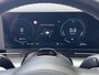 Hyundai Kona 1.6 GDI HEV Premium Sky / Fabrieksgarantie tot 10-2028 / Schuifdak / Leder / Camera 360° / Elektr. stoelen en klep / Stoelventilatie / Stuur-, stoel- en achterbankverwarming / Navi / Apple Carplay Android / 18" LM wielen / | 1.300 kg trekgewicht | 18-inch lichtmetalen velgen met 215/55 R18-banden | Abyss Black Pearl