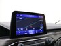 Ford Kuga 2.5 PHEV Vignale / 1.500kg Trekgewicht / HUD / Driver Assistance Pack / Technology Pack / Stuur-, Stoel en Achterbank verwarming / Adaptieve CC / Apple Carplay Android Auto / | Achterbank verwarmd | Achteruitrijcamera | Active Braking/Pre-Collision Assist (voor auto's, voetgangers en fietsers)