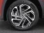 Hyundai Tucson 1.6 T-GDI PHEV Comfort Smart / Adaptieve Cruise Control / Navigatie / 19" LMV / Stoelverwarming voor / Stuurwielverwarming / Automatische Achterklep / Parkeersensoren voor & Achter /