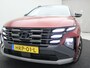 Hyundai Tucson 1.6 T-GDI PHEV Comfort Smart / Adaptieve Cruise Control / Navigatie / 19" LMV / Stoelverwarming voor / Stuurwielverwarming / Automatische Achterklep / Parkeersensoren voor & Achter /