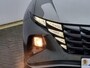 Hyundai Tucson 1.6 T-GDI PHEV I-Motion 4WD Automaat / 265pk / 1350KG Trekgewicht / Navigatie via Android Auto/Apple Carplay / Camera/ Cruise Control Adaptief / Premium Velgen